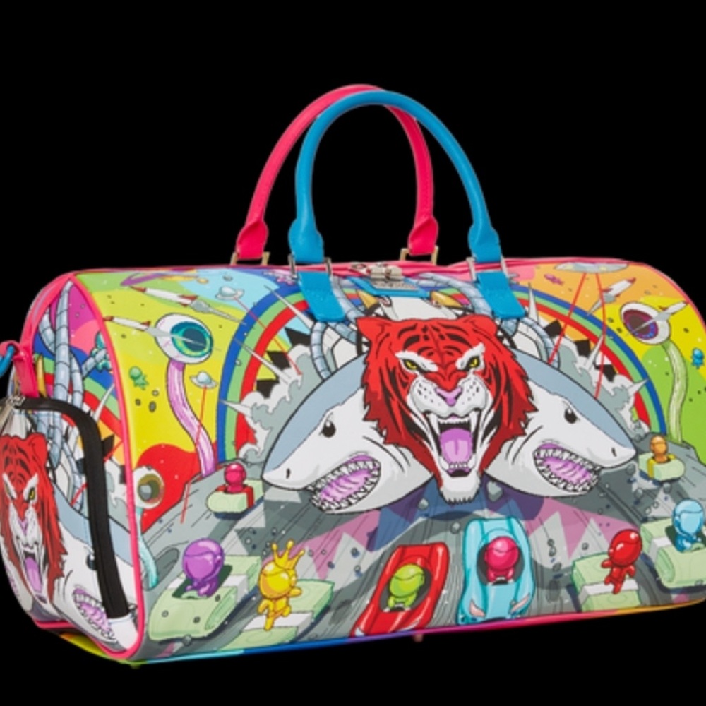 Sprayground duffell bag